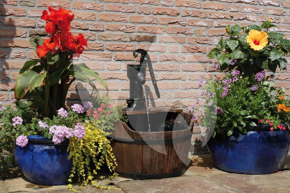 Newcastle Waterornament 1 Newcastle Waterornament